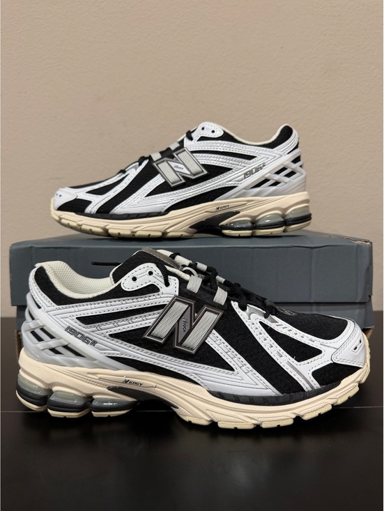New Balance Other - Size 11 - New Balance 1906R “White Black”